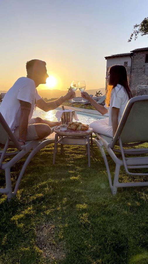 スヴェレート Poggio Belvento Bed & Breakfast エクステリア 写真