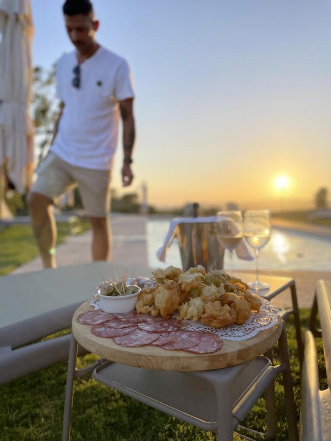 スヴェレート Poggio Belvento Bed & Breakfast エクステリア 写真
